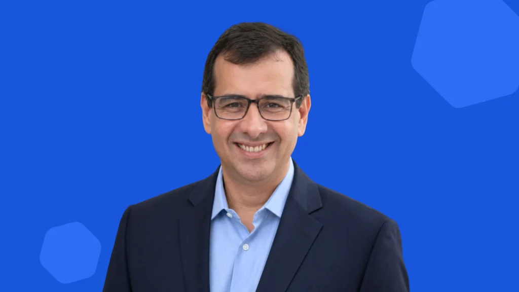 Foto do fundador Carlos Vinicius Aires